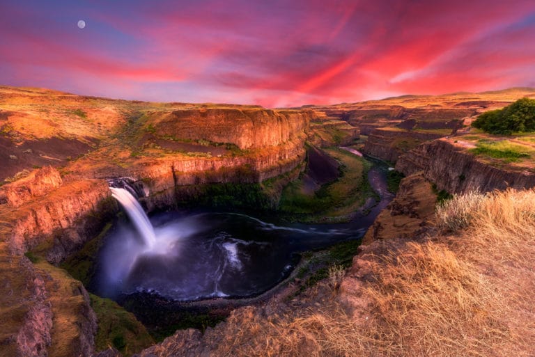 The Stunning Palouse Falls State Park is a short drive from our Walla Walla Bed and Breakfast
